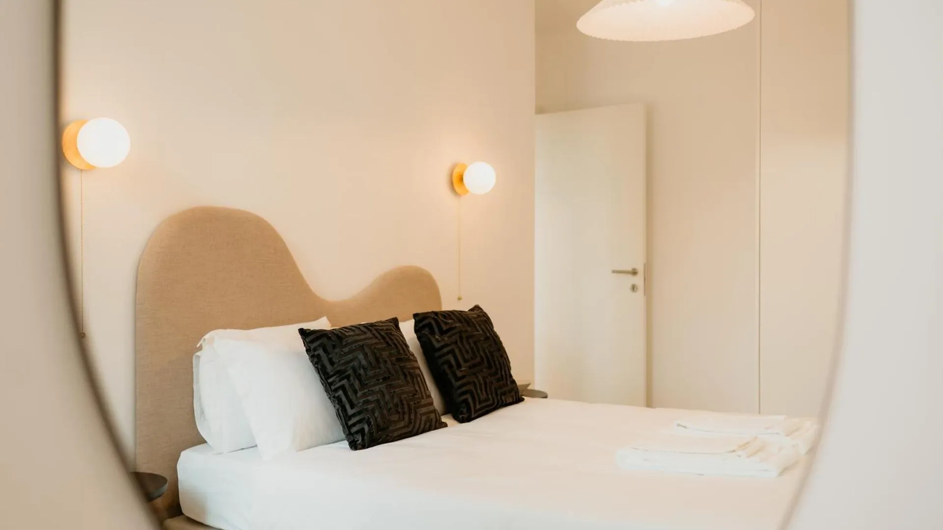 Mary Pink - No 1B - Lovely Two-Bedroom Apartment Lisboa